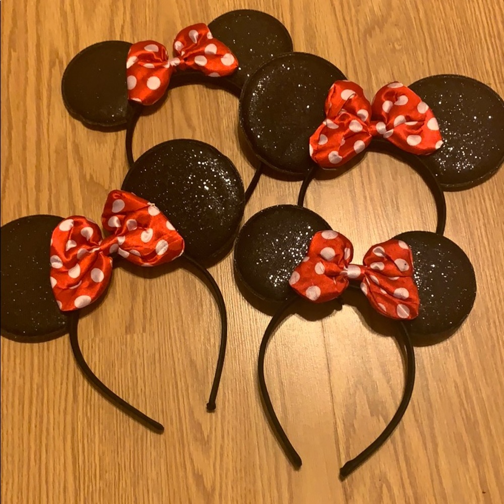 Minnie Mouse Ears!